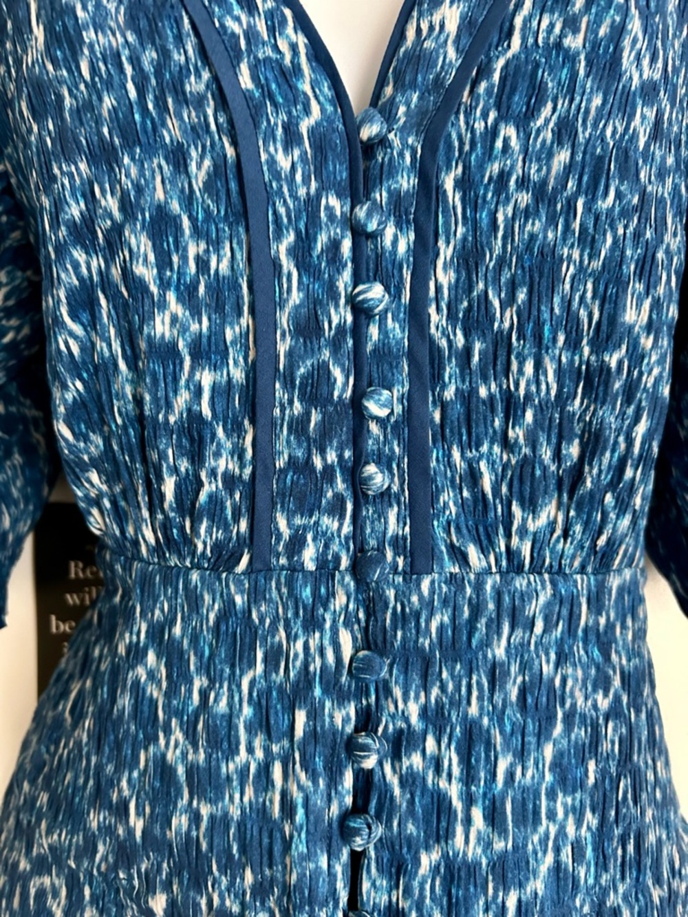 BNWT - Tuckernuck Blue Printed V-Neck Midi Dress - Picture 6 of 11